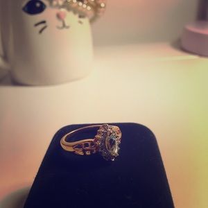 Yellow Gold and Blue Topaz Ring